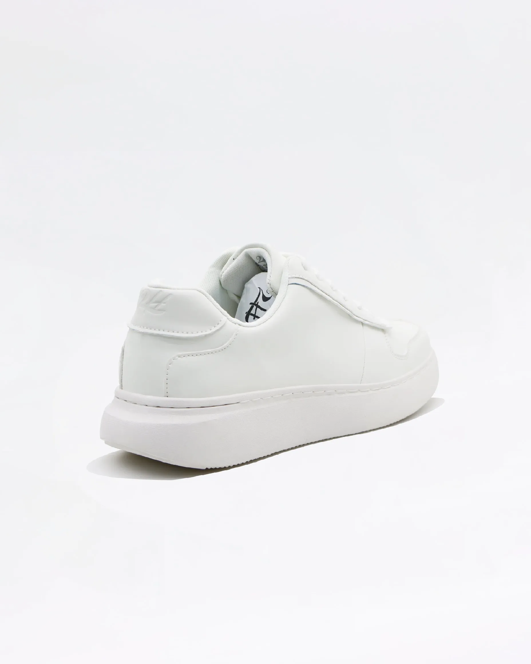 2H #0212 2001 1312 White Casual shoes