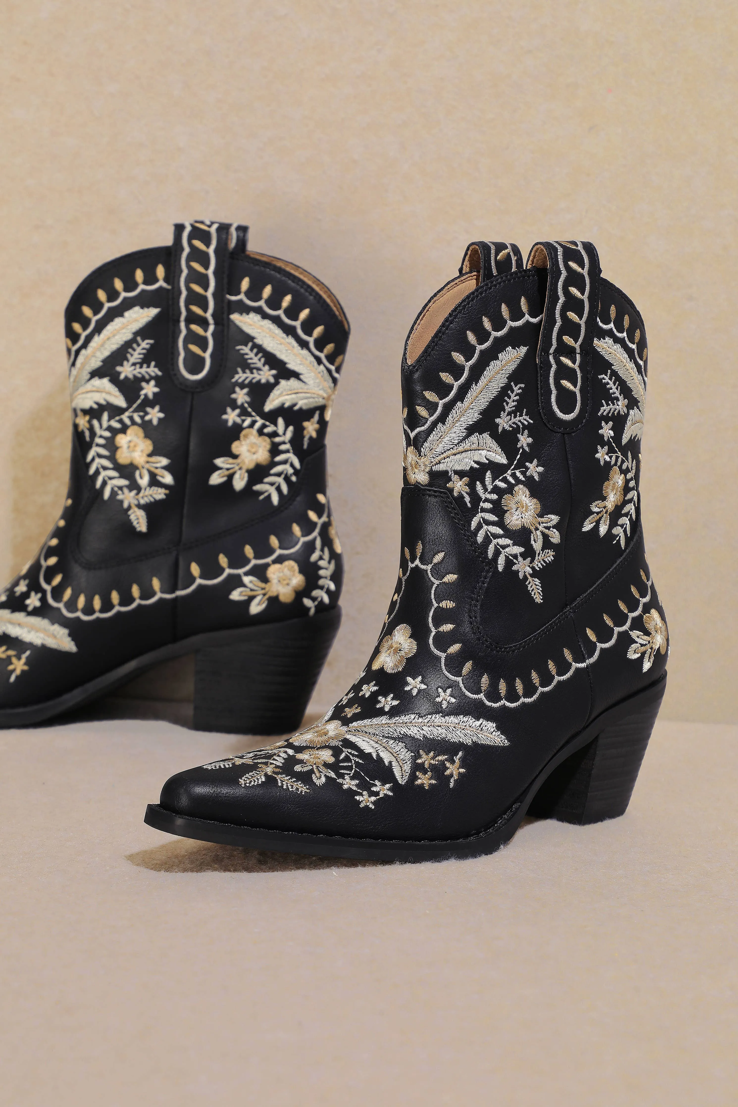 CORRAL: Black